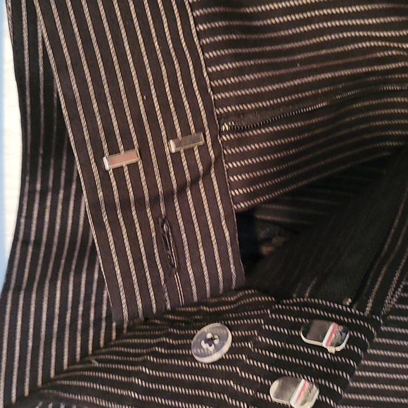 2 pair Capri length size 18. Save on shiping! - Picture 3 of 11